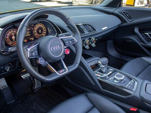 Used 2021 Audi R8 V10 image 11