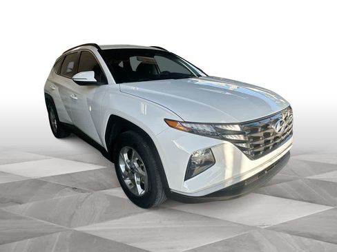 Used 2023 Hyundai Tucson SEL w/ Cargo Package FWD image 2