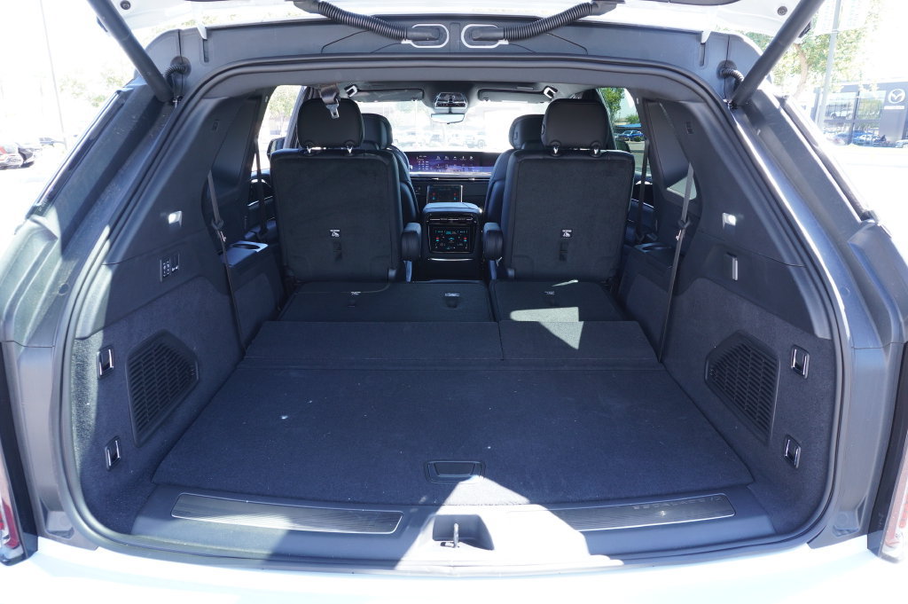 New 2026 Cadillac Escalade IQ Luxury 1 AWD/4WD image 7