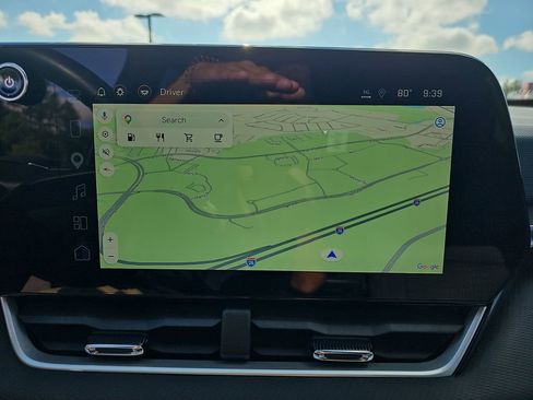 Used 2025 Chevrolet Equinox LT FWD image 26