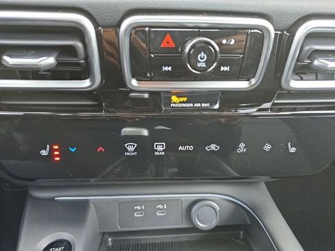 New 2026 Nissan Sentra SV image 4