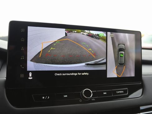 New 2025 Mitsubishi Outlander SE image 31