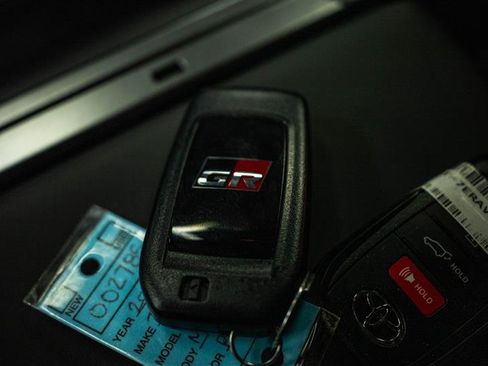 Used 2026 Toyota RAV4 AWD Plug-in Hybrid image 22