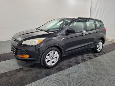Used 2015 Ford Escape S image 2