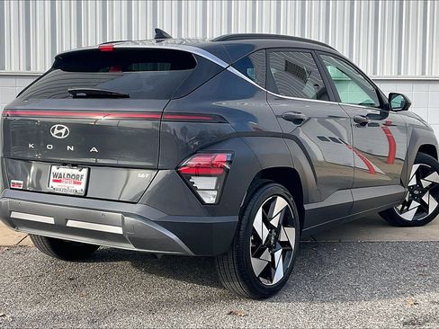 Used 2024 Hyundai Kona Limited image 17
