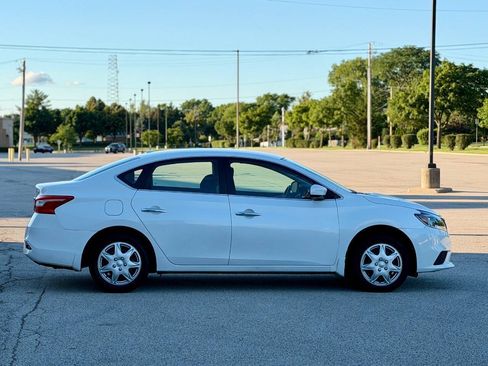 Used 2017 Nissan Sentra SV w/ Driver's Assist Package FWD image 4