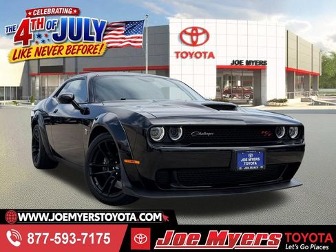 Used 2023 Dodge Challenger R/T Scat Pack RWD image 1