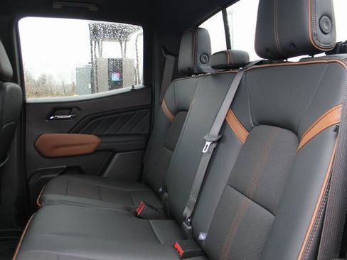 Used 2023 GMC Canyon AT4 w/ LPO, Skid Plate Package image 28