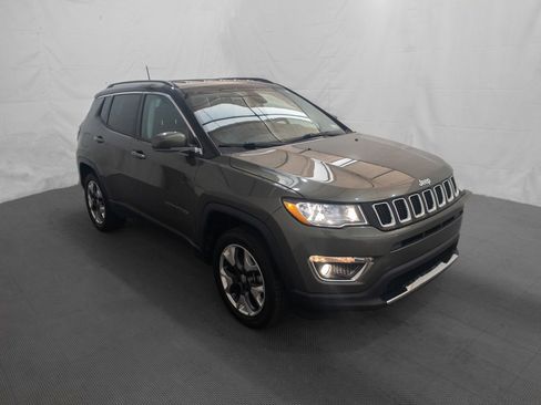 Used 2019 Jeep Compass Limited w/ Safety & Security Group image 13