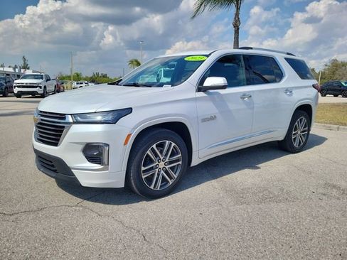 Certified 2023 Chevrolet Traverse High Country image 2