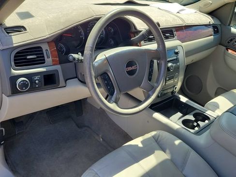 Used 2012 GMC Yukon XL SLT w/ SLT-2 Equipment Package RWD image 22