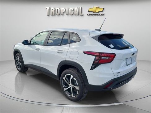 New 2026 Chevrolet Trax RS image 5