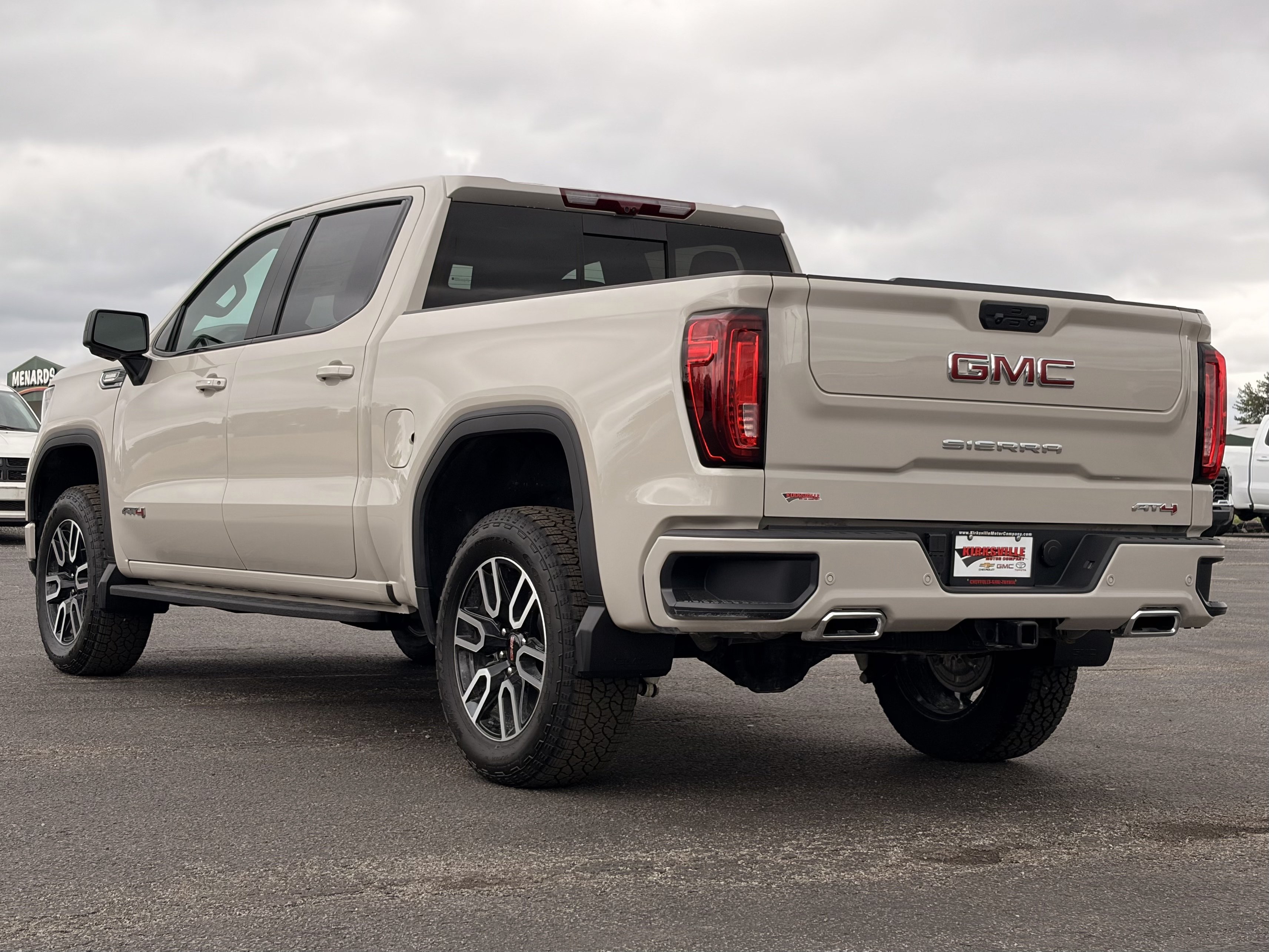 New 2026 GMC Sierra 1500 AT4 w/ AT4 Premium Package AWD/4WD image 6