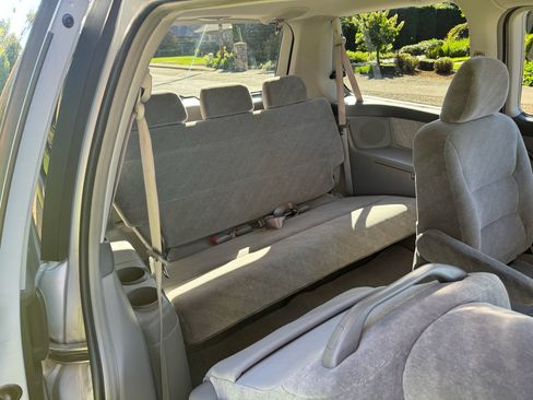 Used 2002 Honda Odyssey EX image 16