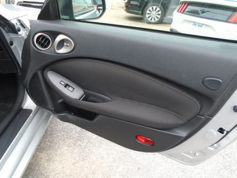 Used 2013 Nissan 370Z Roadster image 10