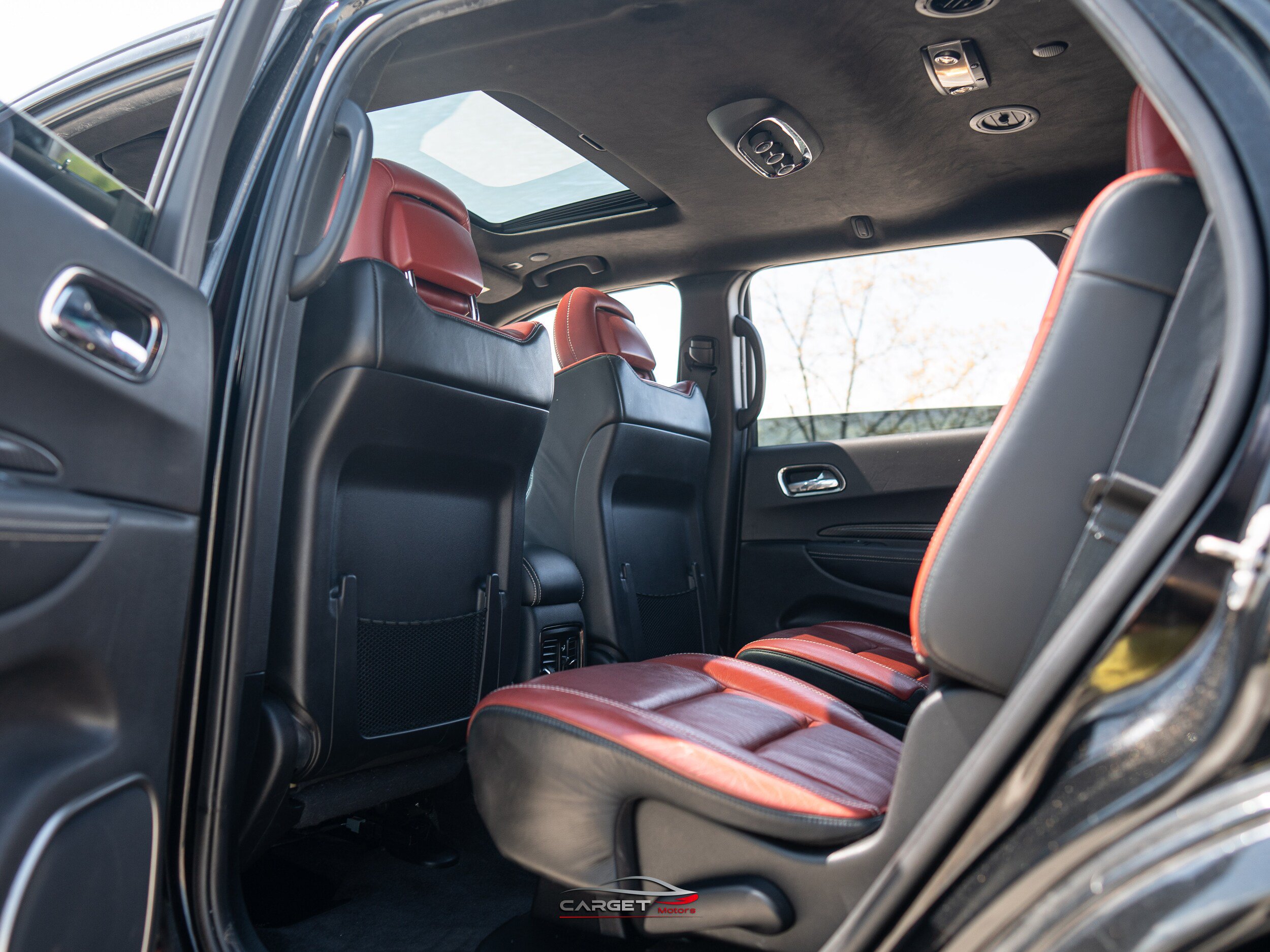 Used 2018 Dodge Durango SRT w/ SRT Interior Appearance Group AWD/4WD image 22