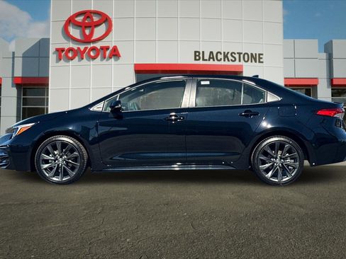 Certified 2026 Toyota Corolla SE FWD image 6
