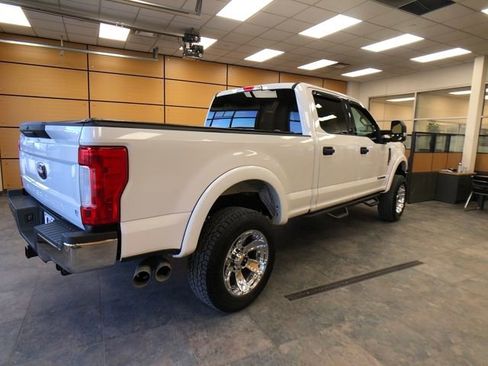 Certified 2019 Ford F250 XLT image 7