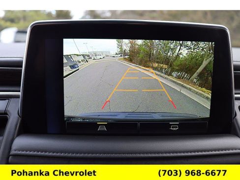 Used 2022 Chevrolet Suburban LT image 14