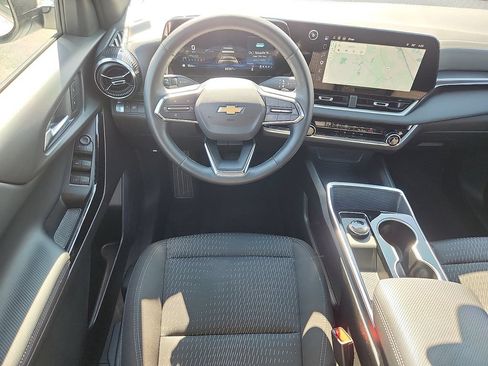 Certified 2026 Chevrolet Equinox LT FWD image 11