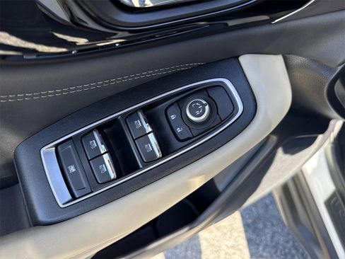 Used 2022 Subaru Outback Limited XT image 15