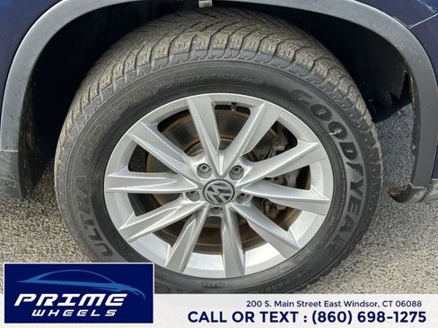 Used 2015 Volkswagen Tiguan SE image 26