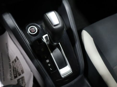 Used 2021 Nissan Versa SV image 21