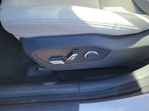 Used 2025 Hyundai Santa Fe SEL image 13