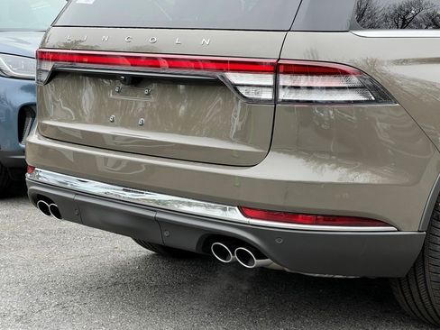 New 2026 Lincoln Aviator Reserve image 5