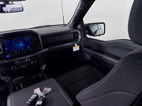 New 2026 Ford F150 XLT w/ Equipment Group 302A MID image 24