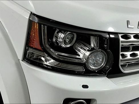 Used 2016 Land Rover LR4 HSE LUX image 30