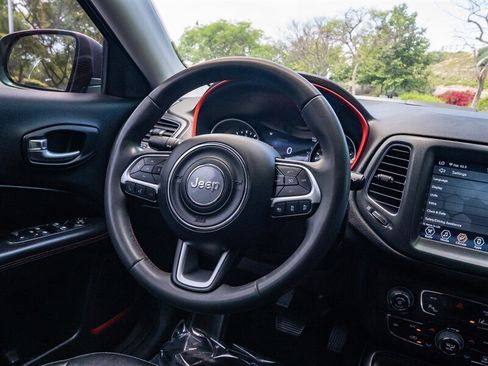 Used 2021 Jeep Compass Trailhawk image 28