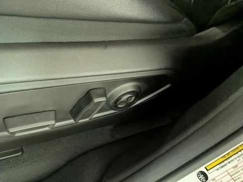 Certified 2025 Jeep Grand Cherokee Limited w/ Black Appearance Package AWD/4WD image 19