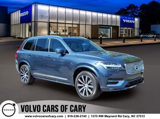 Certified 2025 Volvo XC90 B5 Plus w/ Protection Package Premier AWD/4WD video 1