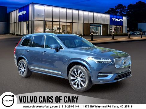 Certified 2025 Volvo XC90 B5 Plus w/ Protection Package Premier AWD/4WD image 1
