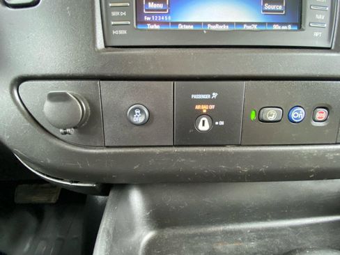 Used 2020 Chevrolet Express 3500 w/ Power Convenience Package image 29