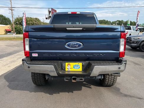 Used 2017 Ford F250 Lariat w/ Chrome Package AWD/4WD image 4