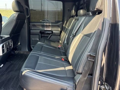 Used 2022 Ford F250 Lariat w/ Black Appearance Package image 20