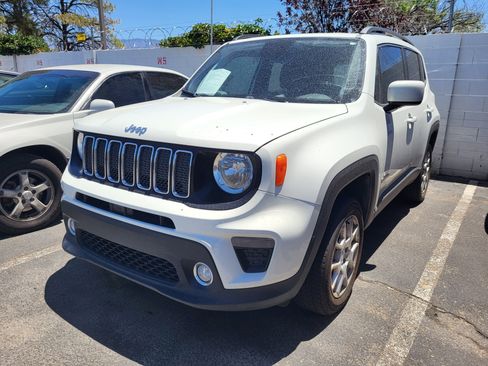Used 2019 Jeep Renegade Latitude w/ Cold Weather Group AWD/4WD image 1