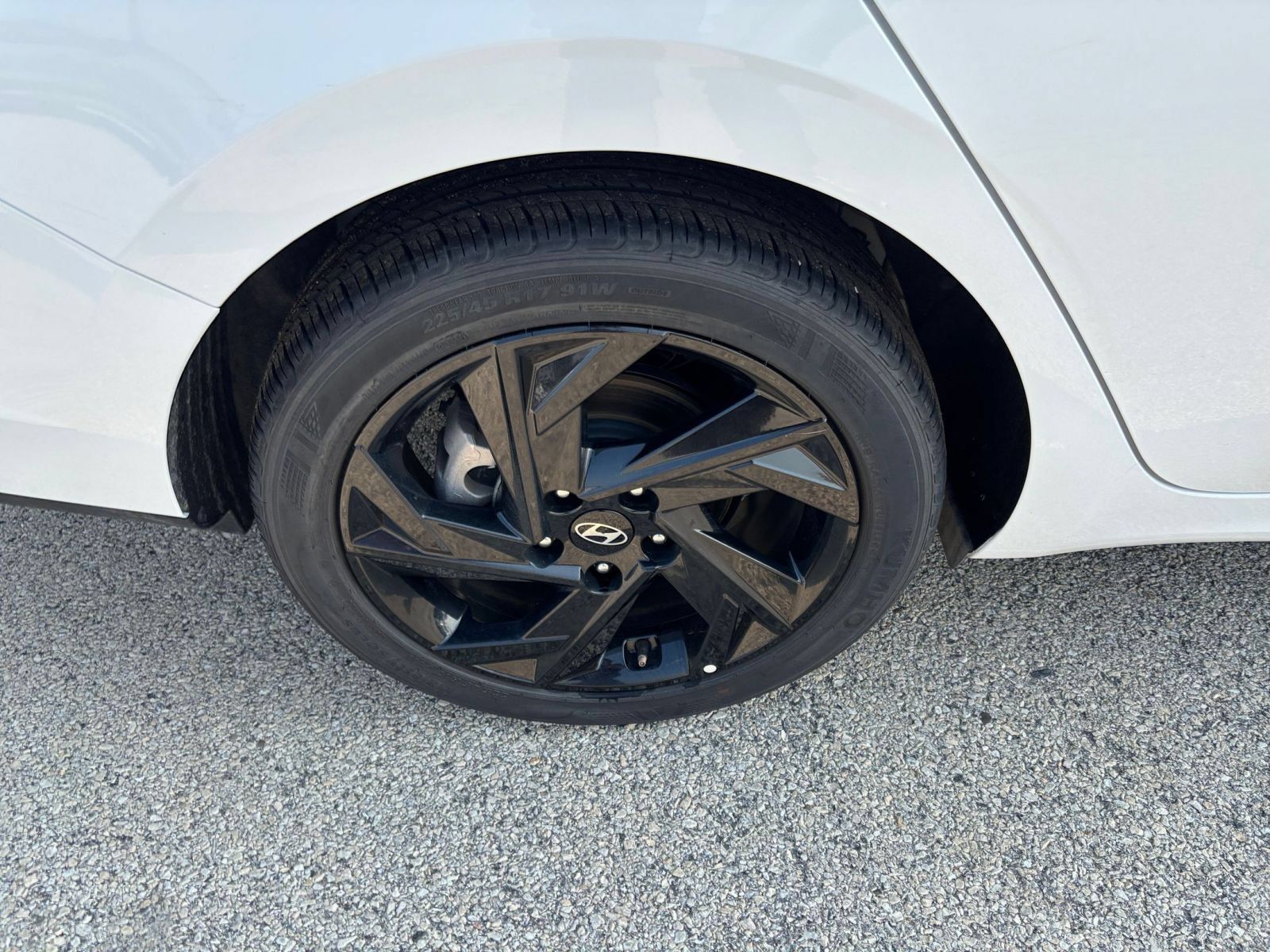 Used 2026 Hyundai Elantra Sport FWD image 27
