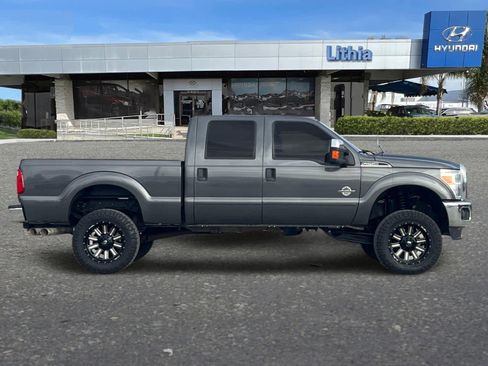 Used 2016 Ford F250 XLT w/ XLT Premium Package image 9