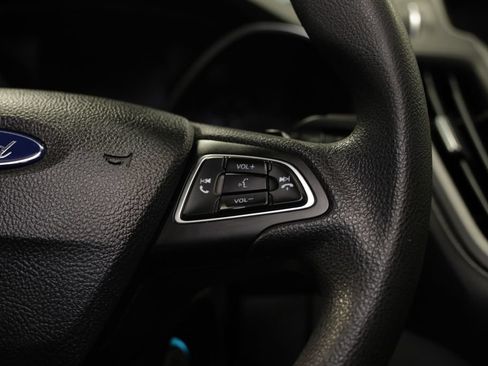 Used 2017 Ford Escape SE AWD/4WD image 25