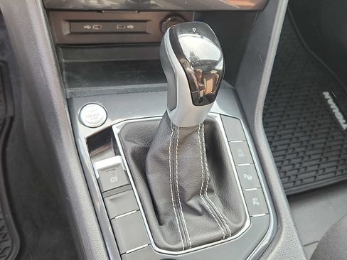 Used 2024 Volkswagen Tiguan SEL R-Line AWD/4WD image 15