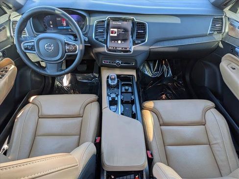 Used 2025 Volvo XC90 T8 Ultra w/ Protection Package Premier image 16