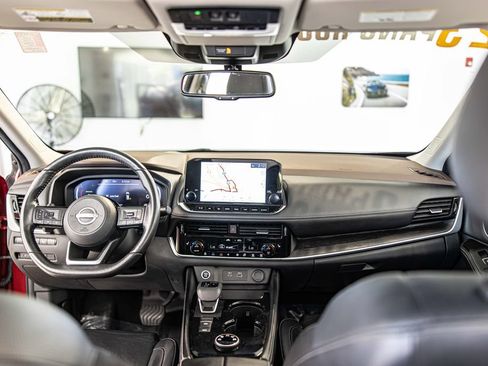 Used 2023 Nissan Rogue Platinum AWD/4WD image 36