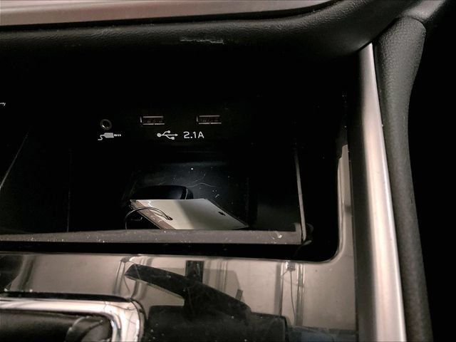 Used 2022 Subaru Outback Limited AWD/4WD image 31