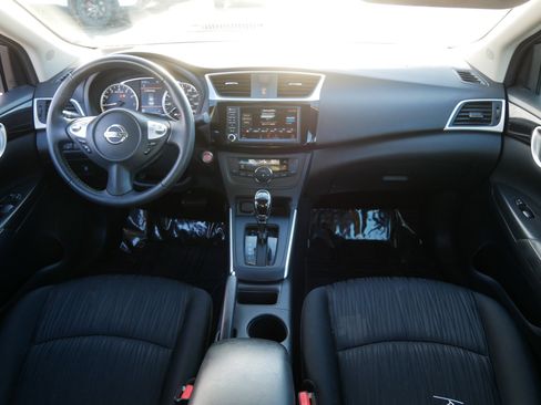 Used 2019 Nissan Sentra SV image 10