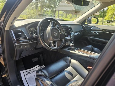Used 2017 Volvo XC90 T6 Momentum w/ Vision Package AWD/4WD image 10