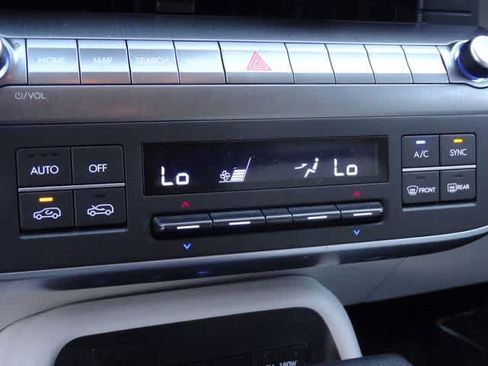 Used 2024 Hyundai Kona SEL AWD/4WD image 25