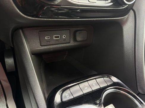 Used 2023 Buick Encore GX Select w/ Sport Touring Package image 21